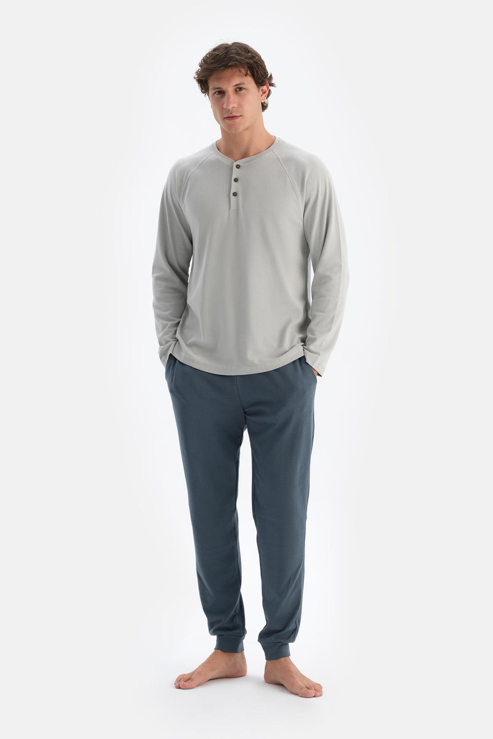 Gri Yarım Patlı Cep Detaylı Celliant Pijama Takımı