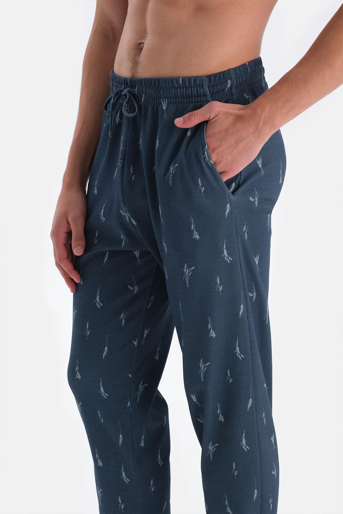 Gri Yarım Patlı Uzun Kollu Altı Baskılı Pijama Takımı
