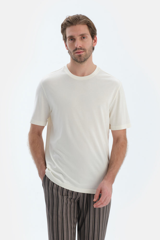 Ekru Kısa Kollu Bisiklet Yaka Penye Modal Tişört