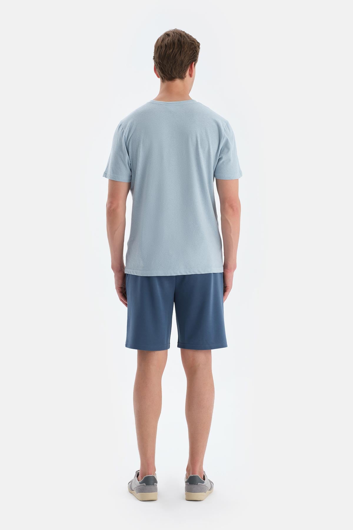 Açık Mavi Bisiklet Yaka Örme Keten Karışımlı Tişört