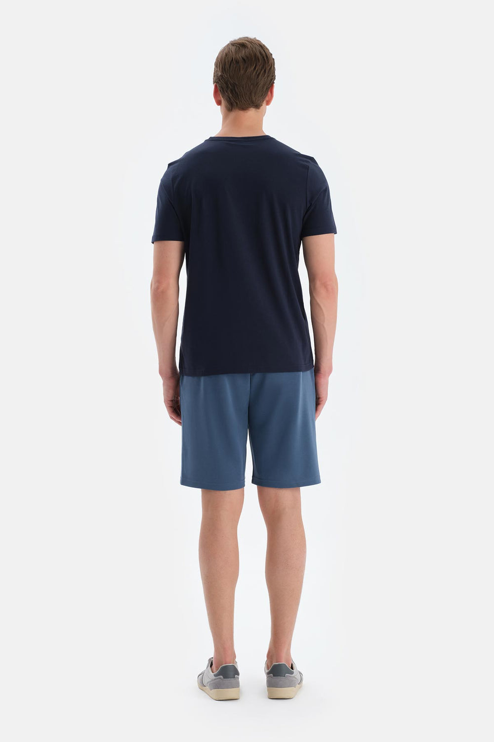 Lacivert Bisiklet Yaka Ipek Apre Kısa Kollu Tişört