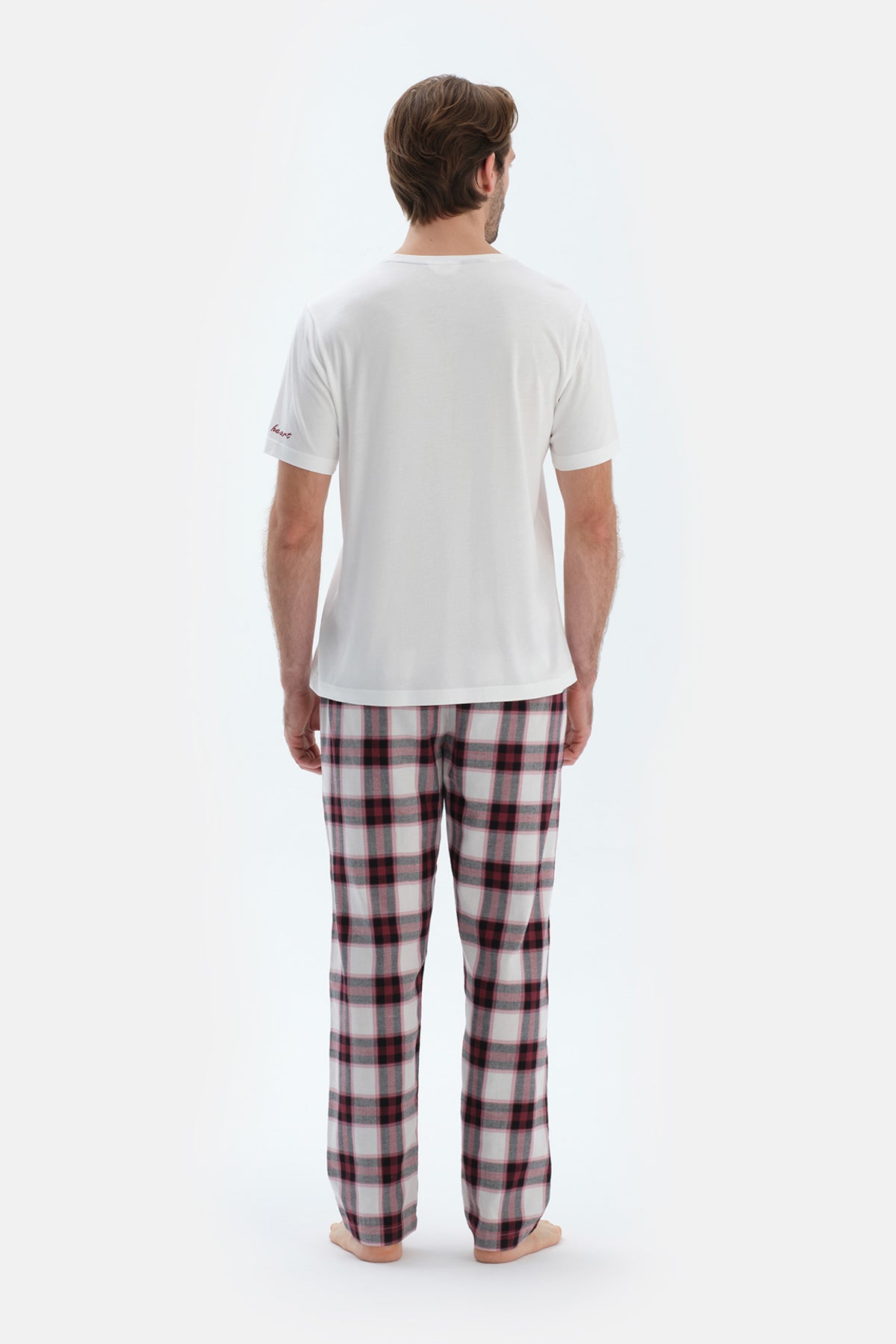 Ekru Nakış Detaylı Altı Dokuma Ekoseli Tişört Pantolon Pijama Takımı