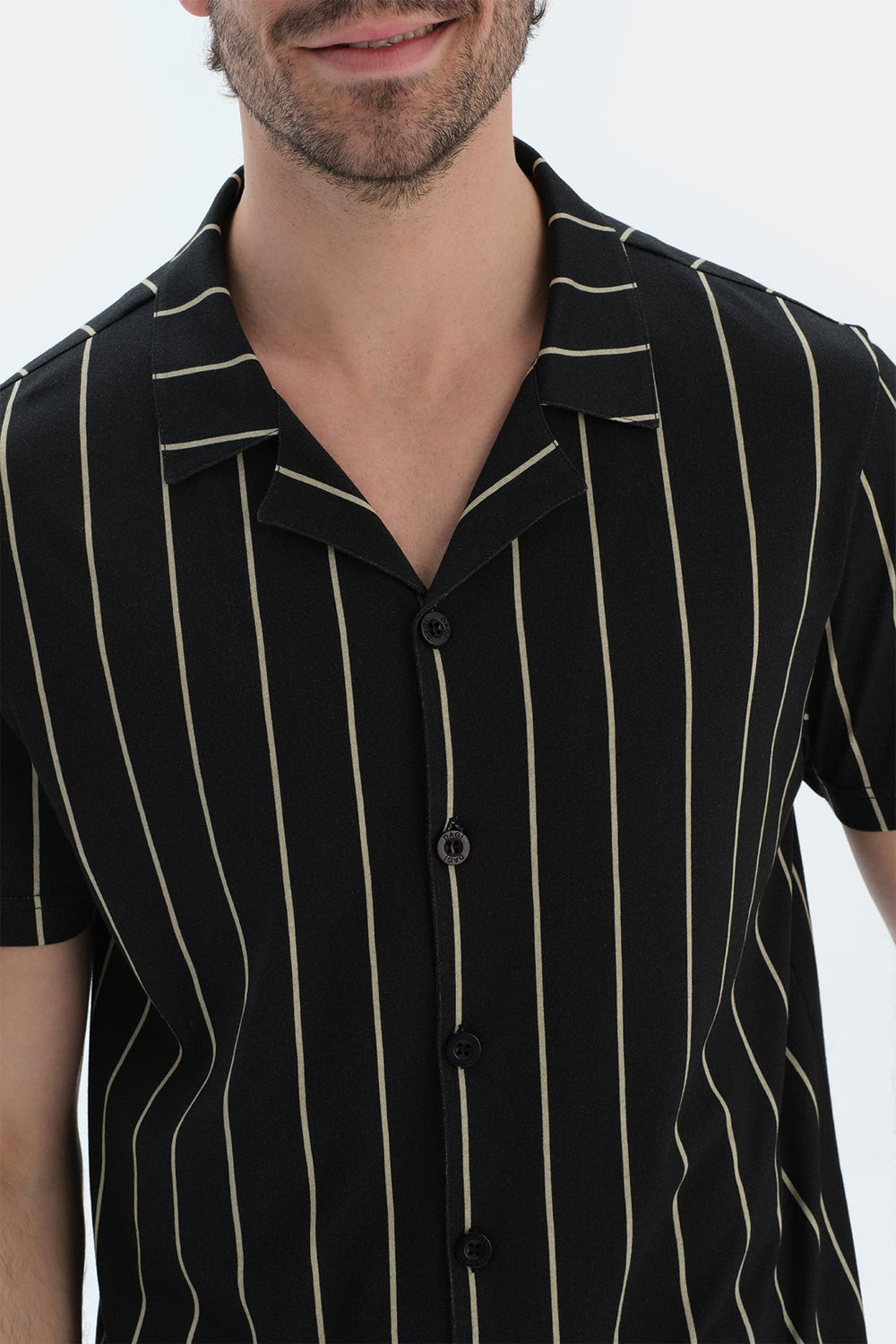 Siyah Çizgi Baskılı Kısa Kollu Gömlek Pantolon Pijama Takımı