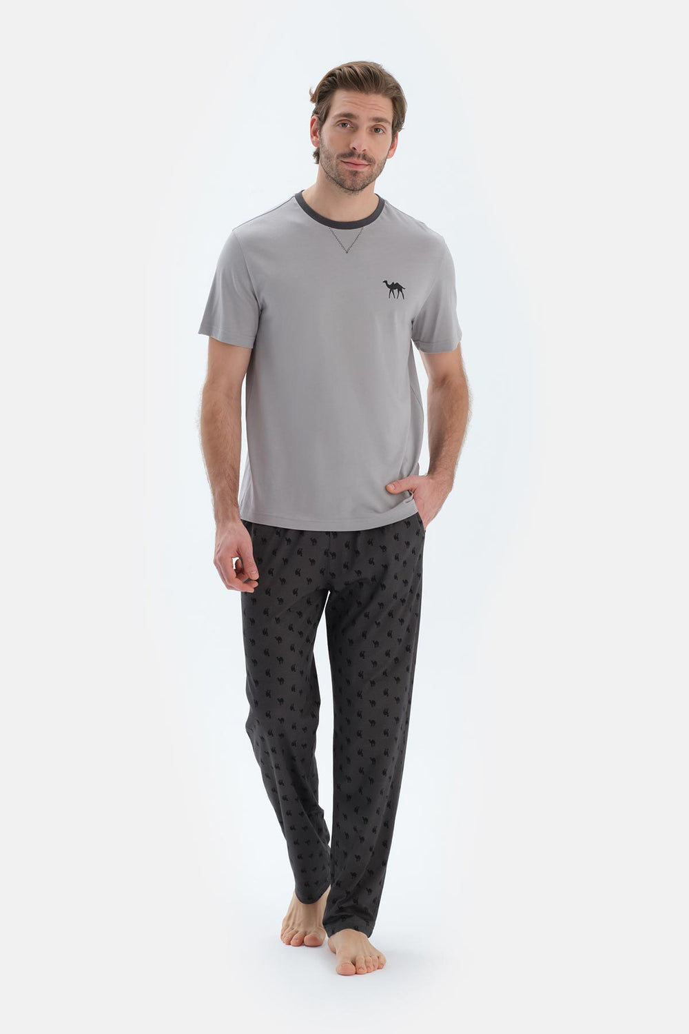 Gri Kısa Kollu Baskı Detaylı Tişört Pantolon Pijama Takımı