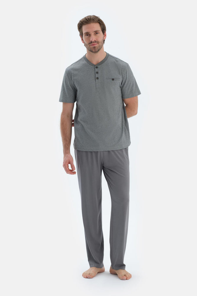 Gri Kısa Kollu Yarım Patlı Tişört Pantolon Pijama Takımı