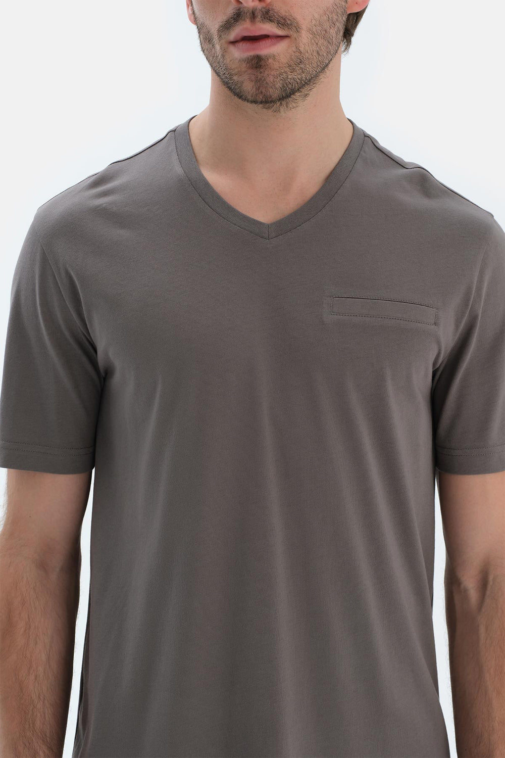 Gri V Yaka Kısa Kollu Tişört Pantolon Pijama Takımı