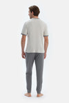 Açık Gri Kısa Kollu Baskı Detaylı Tişört Pantolon Pijama Takımı