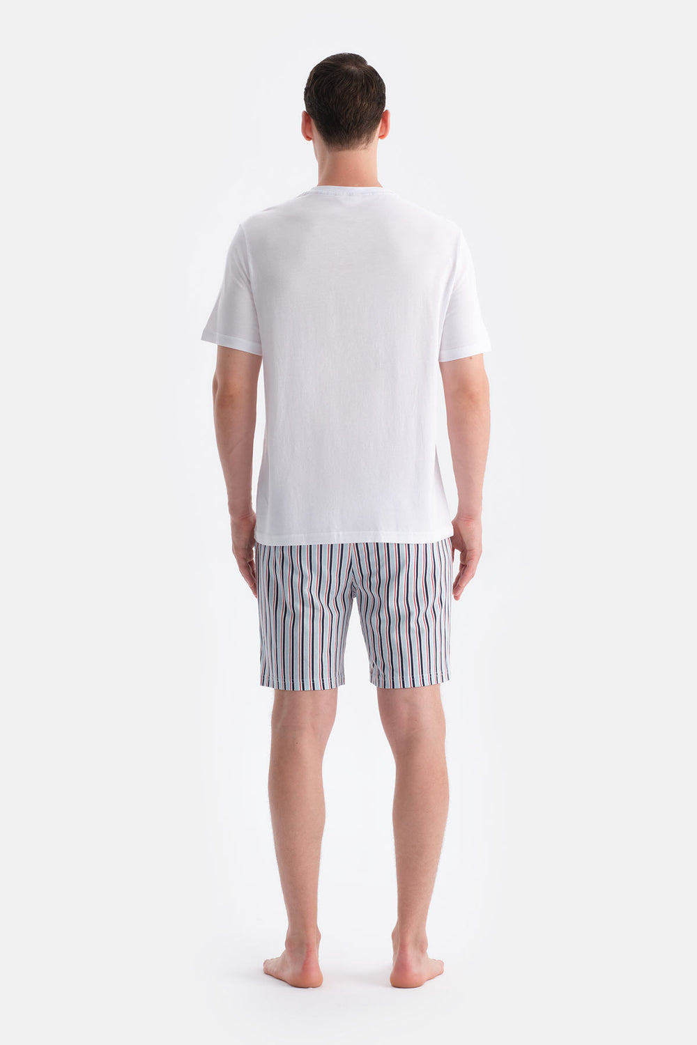 PAT VE CEP DETAYLI TİŞÖRT ŞORT TAKIM