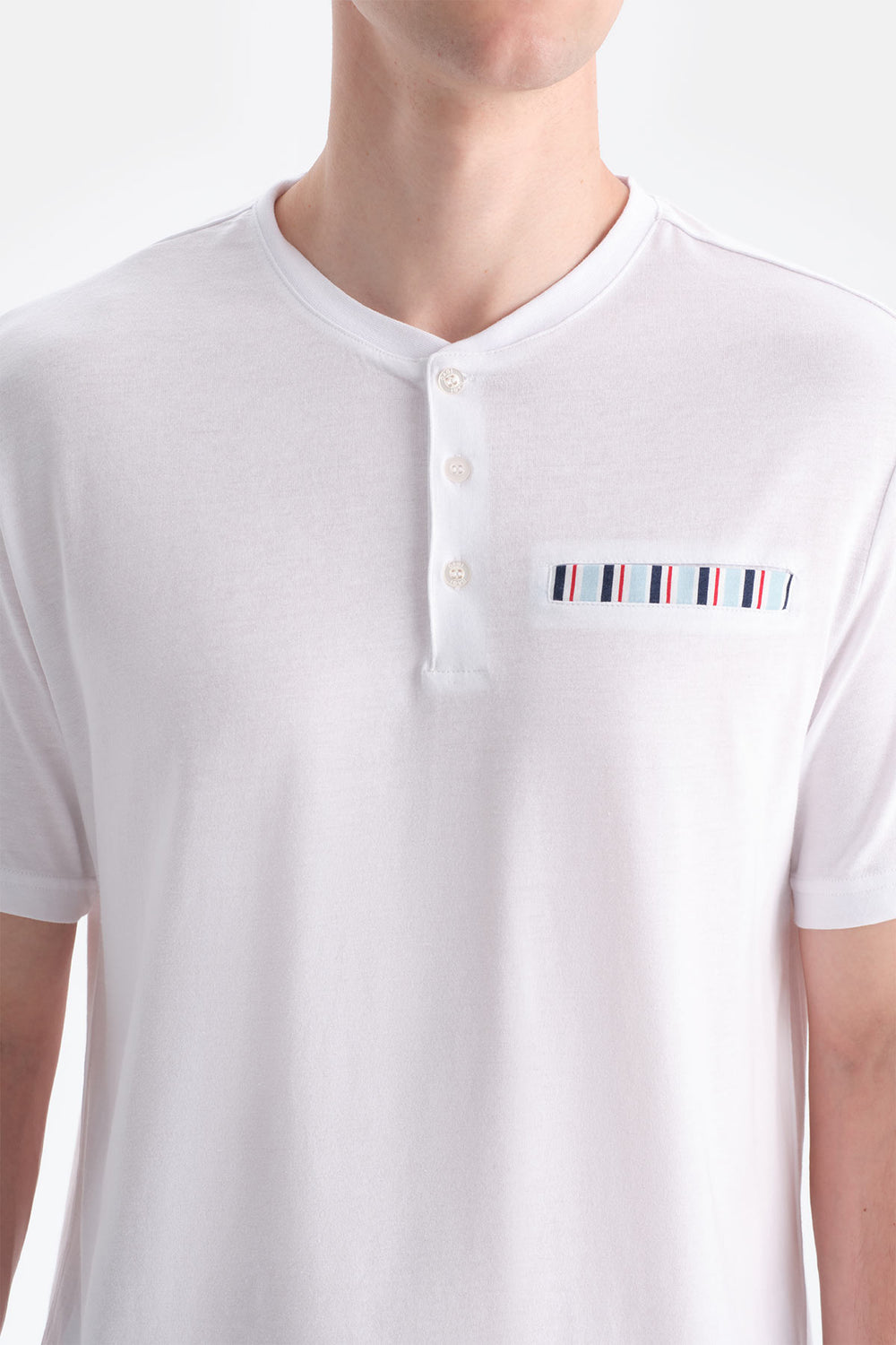 PAT VE CEP DETAYLI TİŞÖRT ŞORT TAKIM