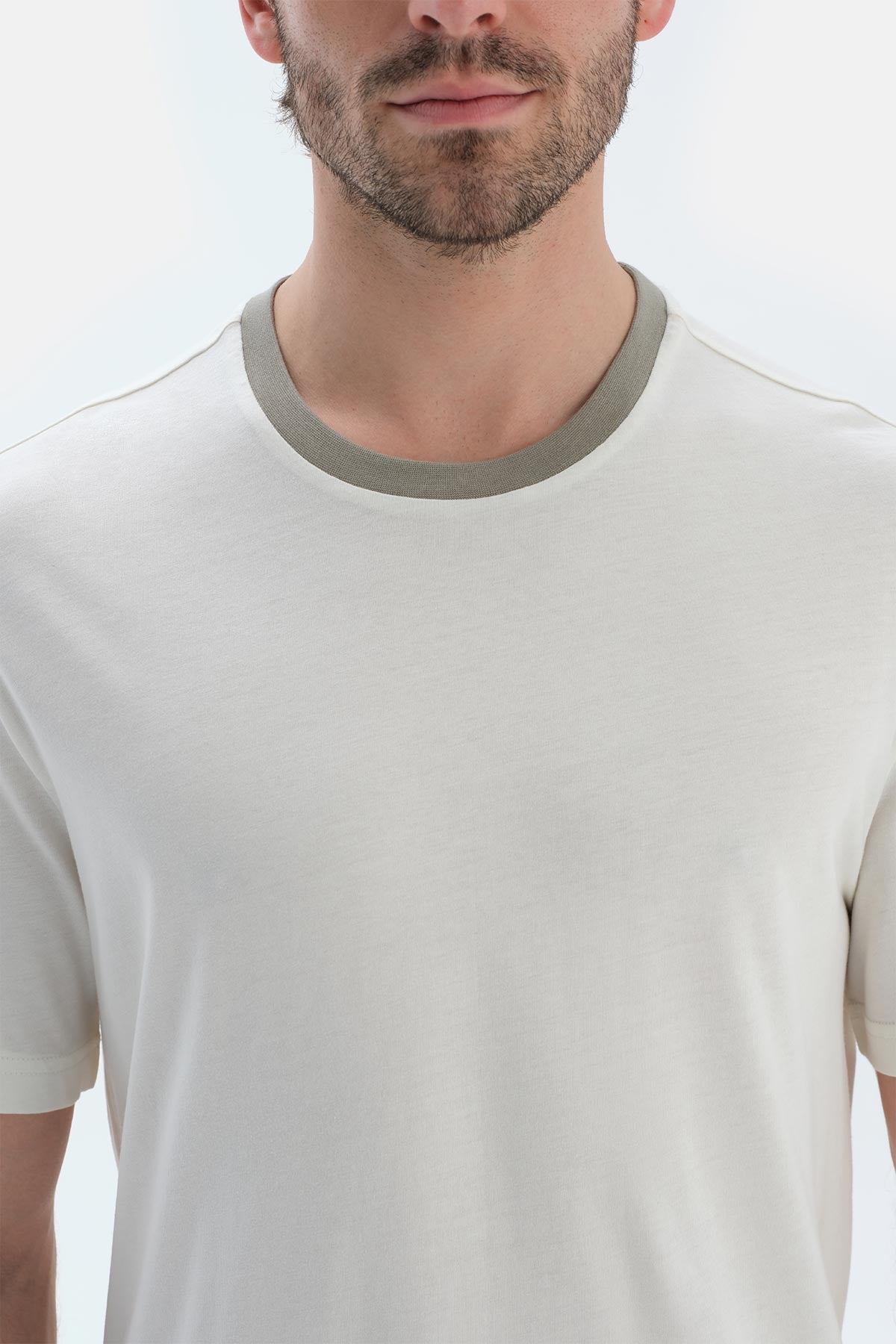 Ekru Kısa Kollu Tişört Şort Pijama Takımı