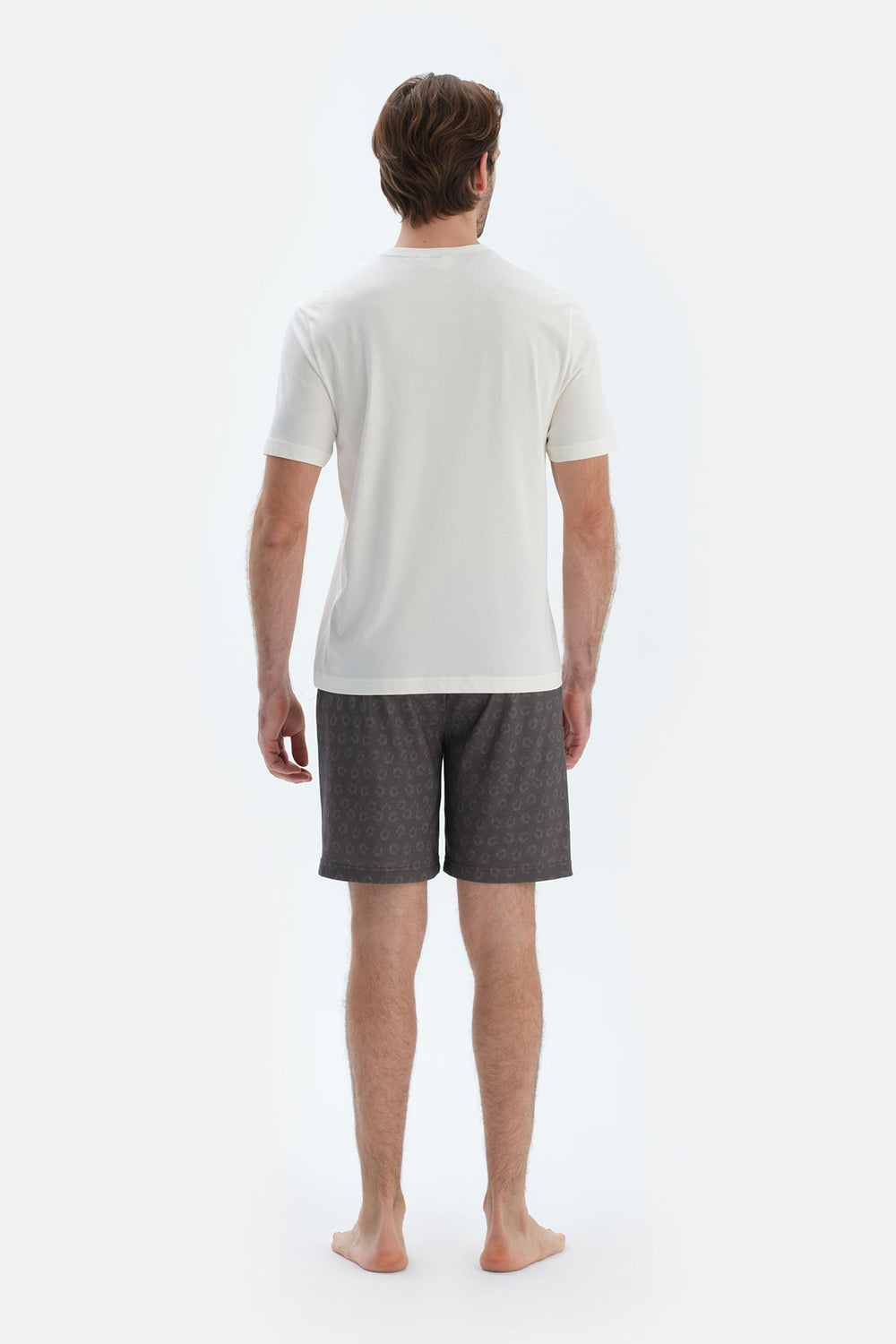 Ekru Kısa Kollu Dikiş ve Baskı Detaylı Tişört Pantolon Pijama Takımı