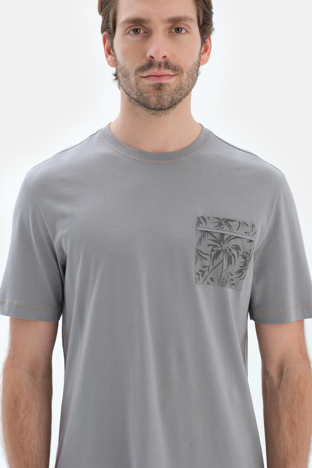 Gri Kısa Kollu Cep Detaylı Tişört Şort Pijama Takımı