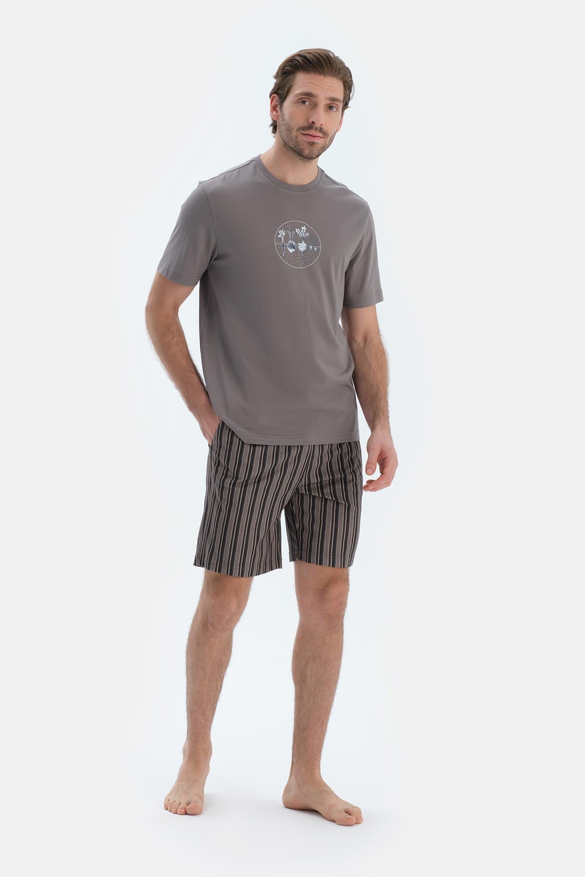 Gri Kısa Kollu Baskı Detaylı Tişört Şort Pijama Takımı