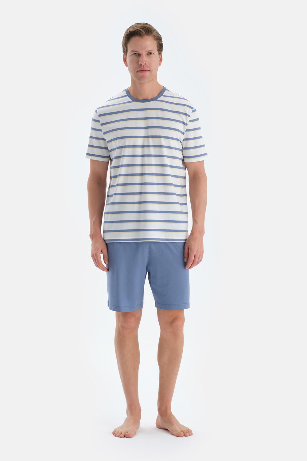 Açık Sarı Çizgili Kısa Kollu Tişört Şort Pijama Takımı