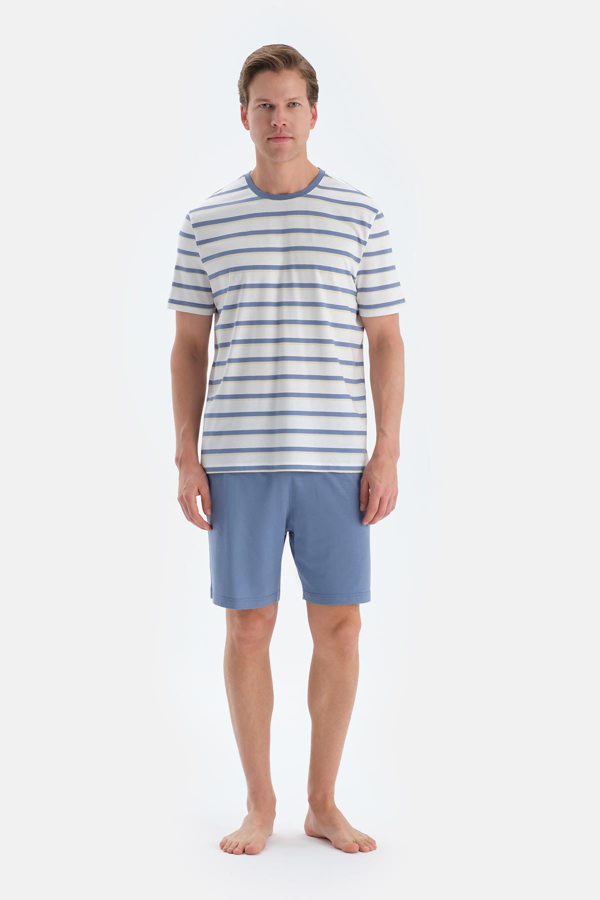 Açık Sarı Çizgili Kısa Kollu Tişört Şort Pijama Takımı