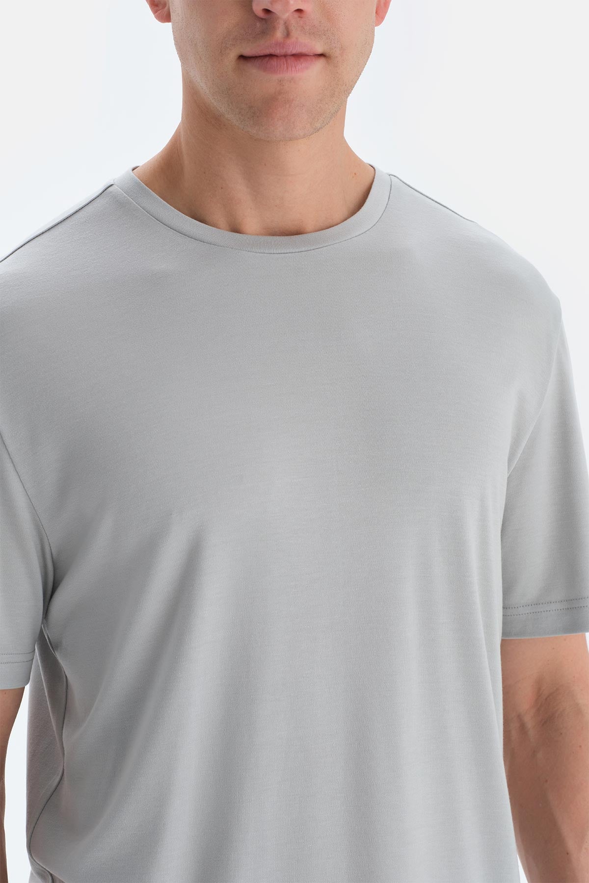 Buz Mavisi Cool Touch Tişört Şort Pijama Takımı