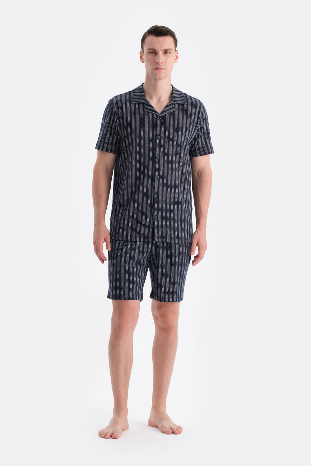 METRAJ BASKILI KISA KOLLU GÖMLEK ŞORT TAKIM