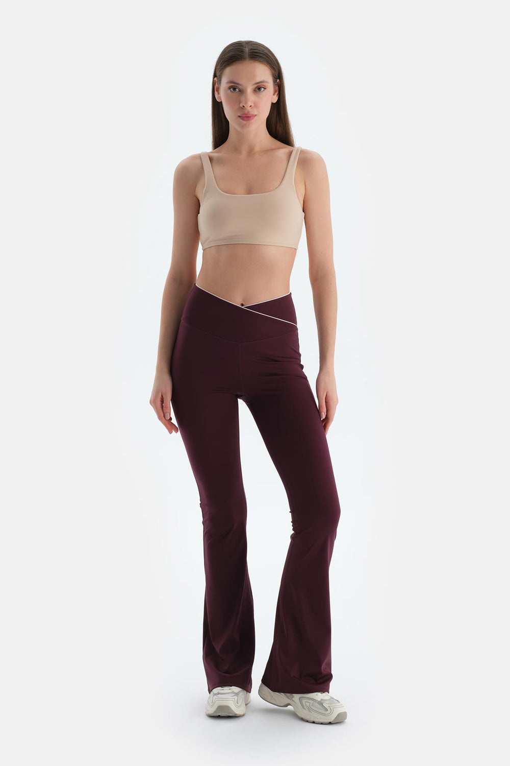 KADIN YAN BİYE DETAYLI İNCE ASKILI SPORCU SÜTYENİ