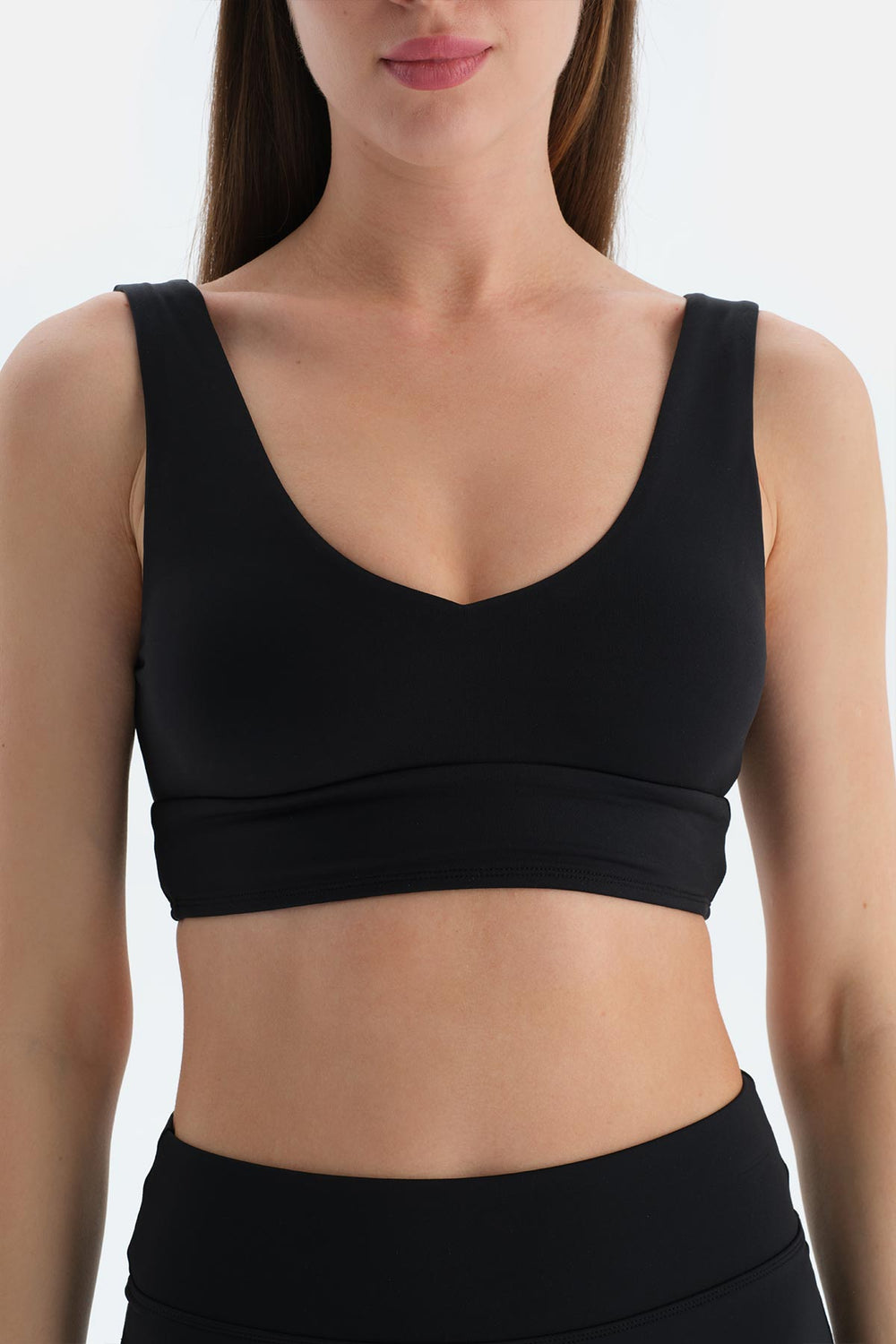 Siyah Kadın Kalın Askılı Sporcu Sütyeni