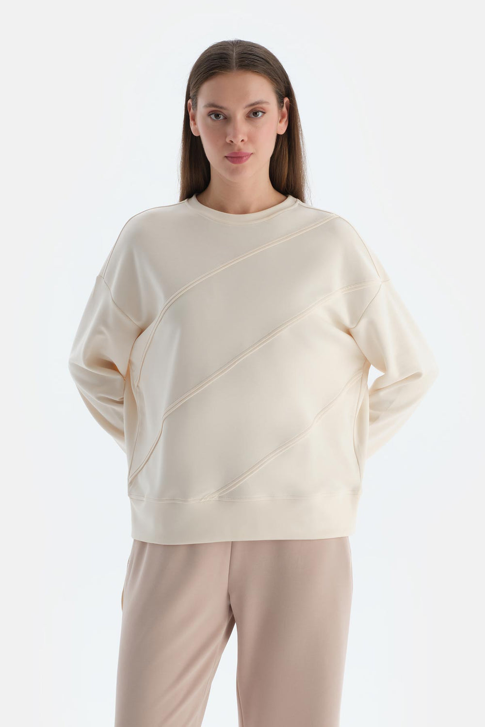 Ekru Kadın Modal Biye Detaylı Sweatshırt