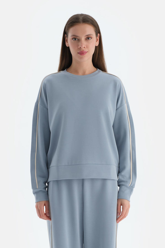 Açık Mavi Kadın Modal Biye Detaylı Sweatshırt