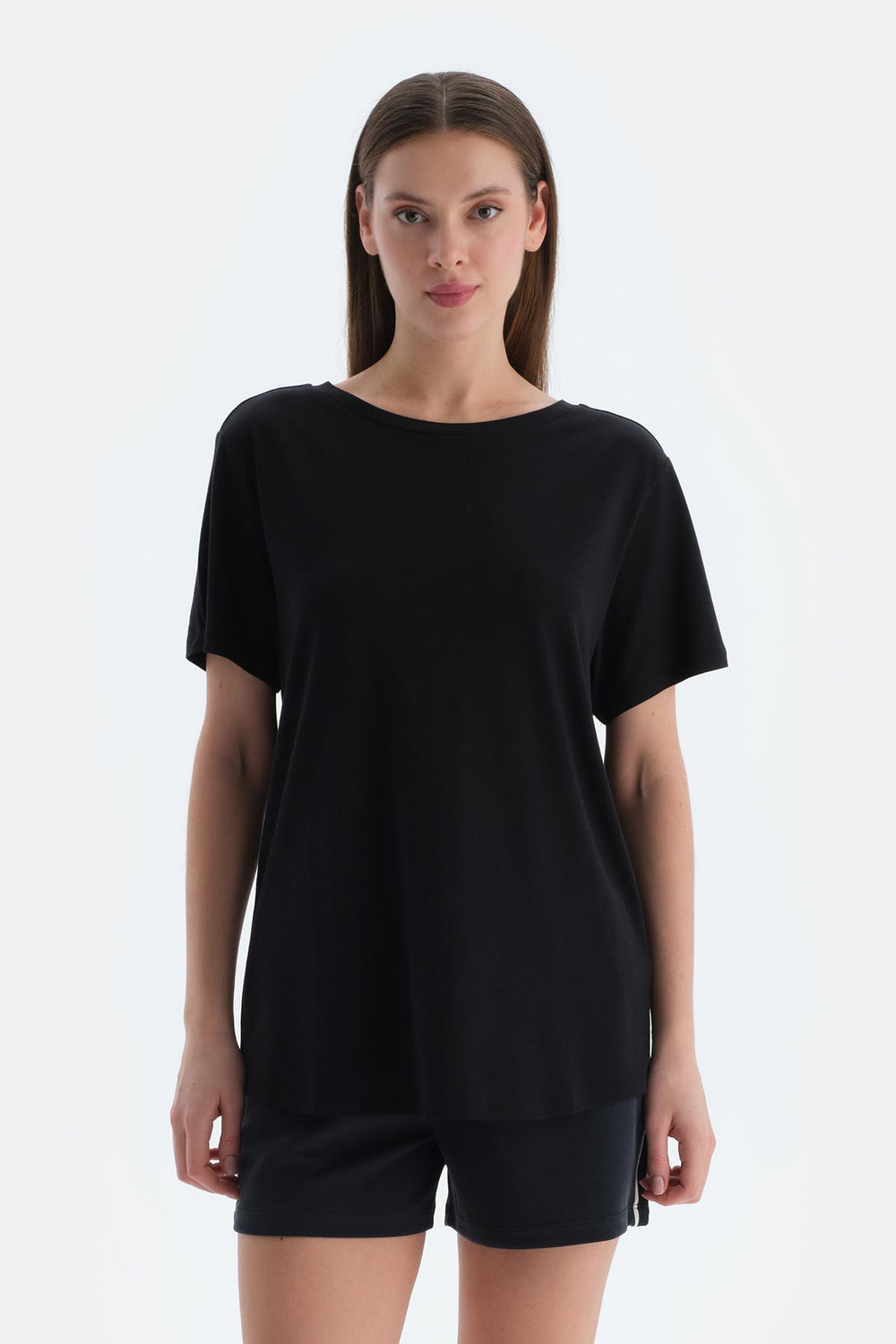 Siyah Kadın Lyocell Karışımlı Tişört