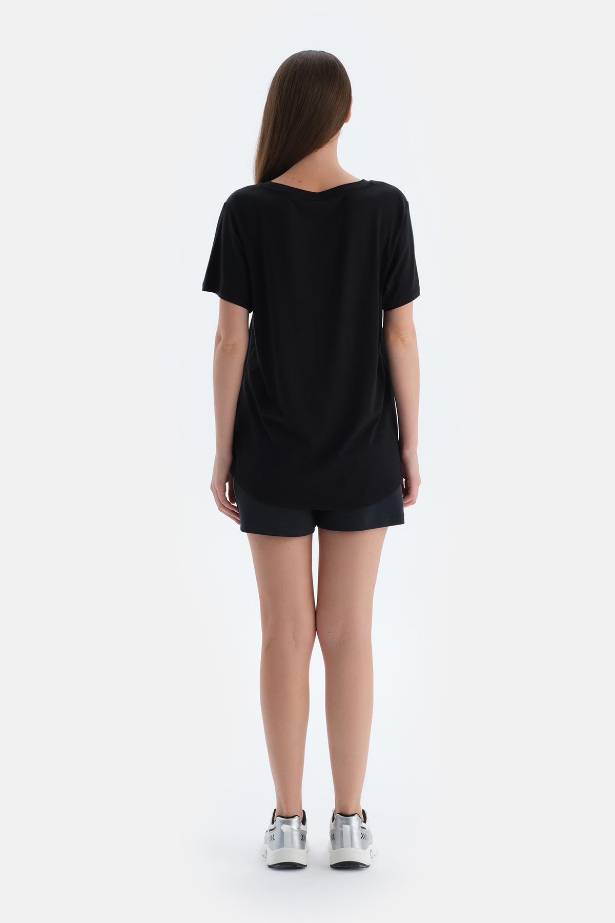 Siyah Kadın Lyocell Karışımlı Tişört