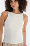 Ekru Halter Yaka Atlet