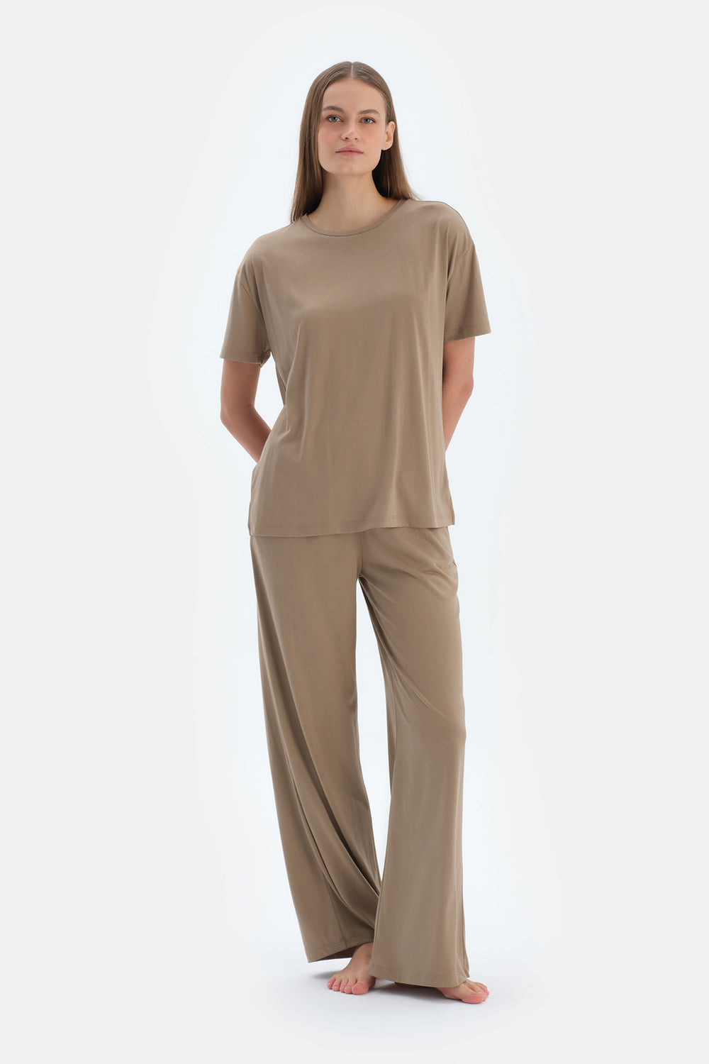 Sütlü Kahve Cepli Basıc Modal Pantolon