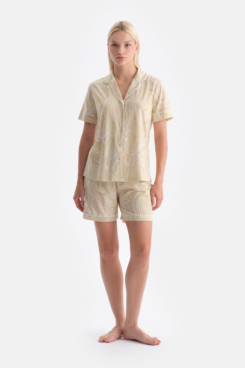 Açık Yeşil Şal Desenli Gömlek Şort Takım