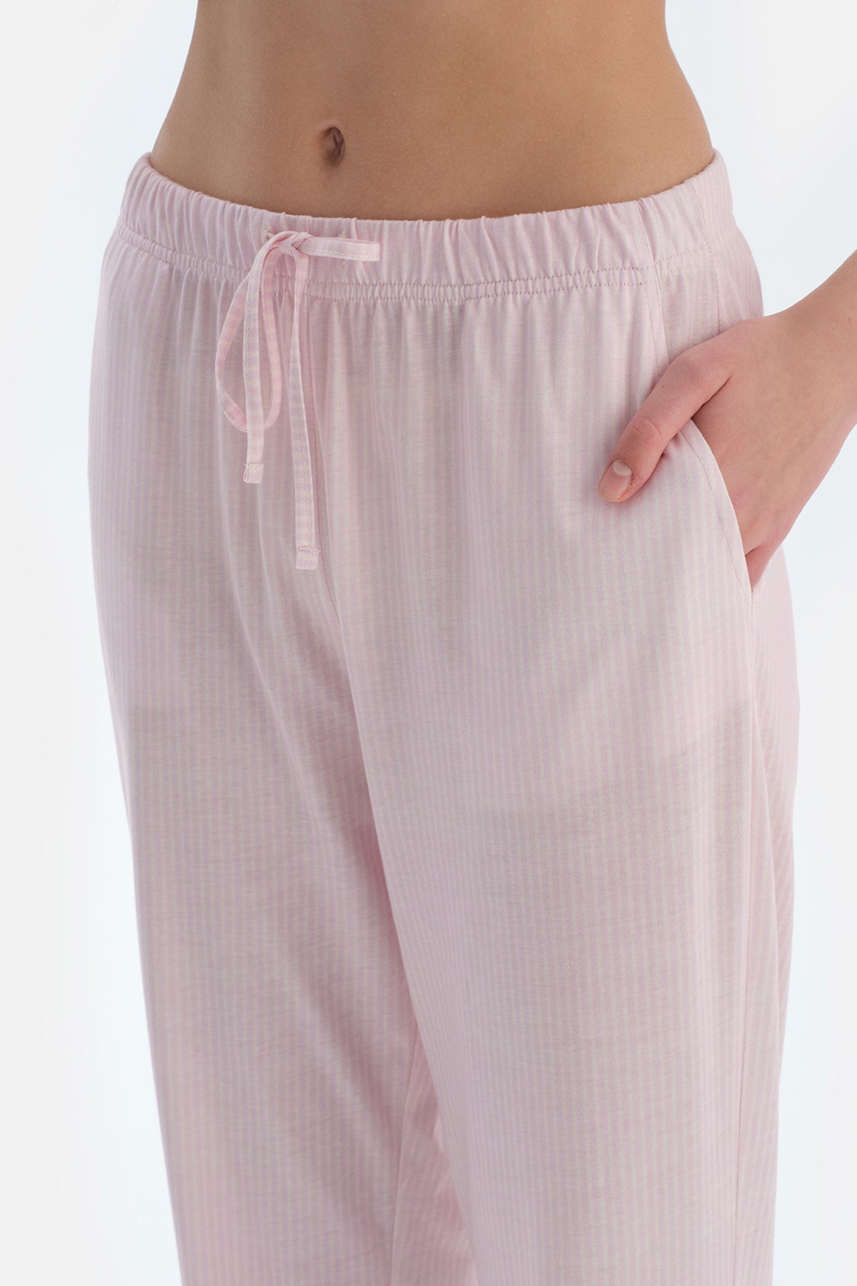 Ekru Baskı Detaylı Kısa Kollu Tişört Pantolon Pijama Takımı