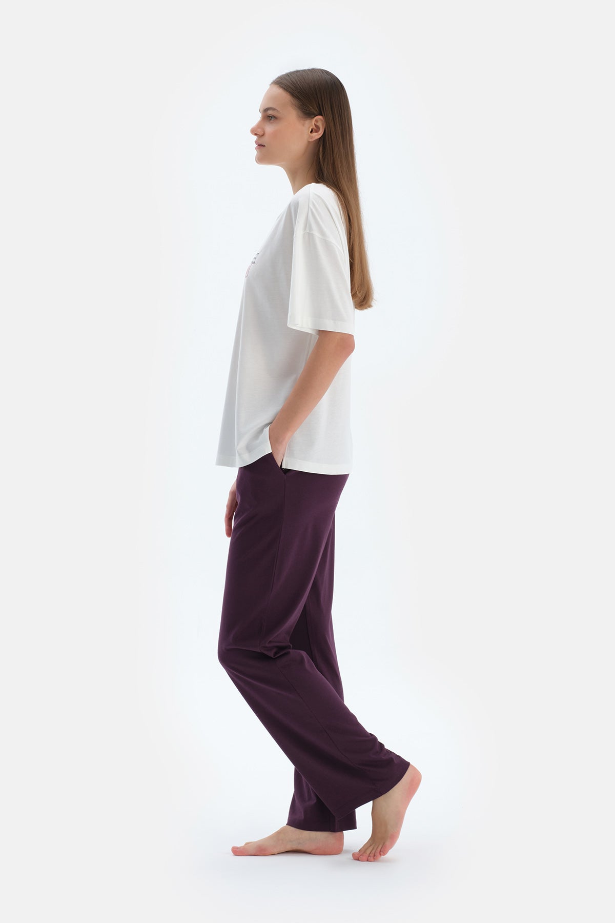 Ekru Baskı Detaylı Kısa Kollu Tişört Pantolon Pijama Takımı