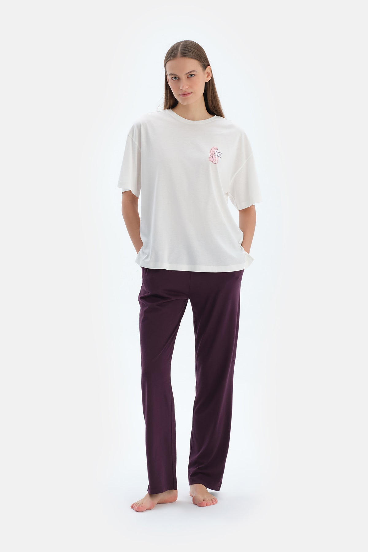Ekru Baskı Detaylı Kısa Kollu Tişört Pantolon Pijama Takımı