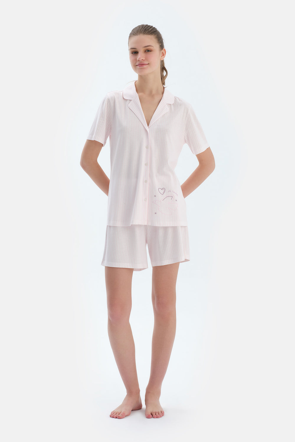 Açık Pembe Nakış Detaylı Çizgili Penye Modal Gömlek Şort Pijama Takımı
