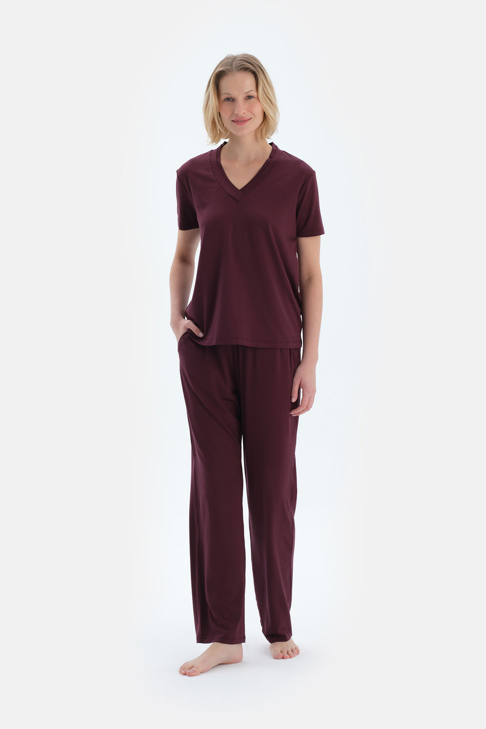 Bordo V Yaka Kısa Kollu Viskon Tişört Pantolon Pijama Takımı