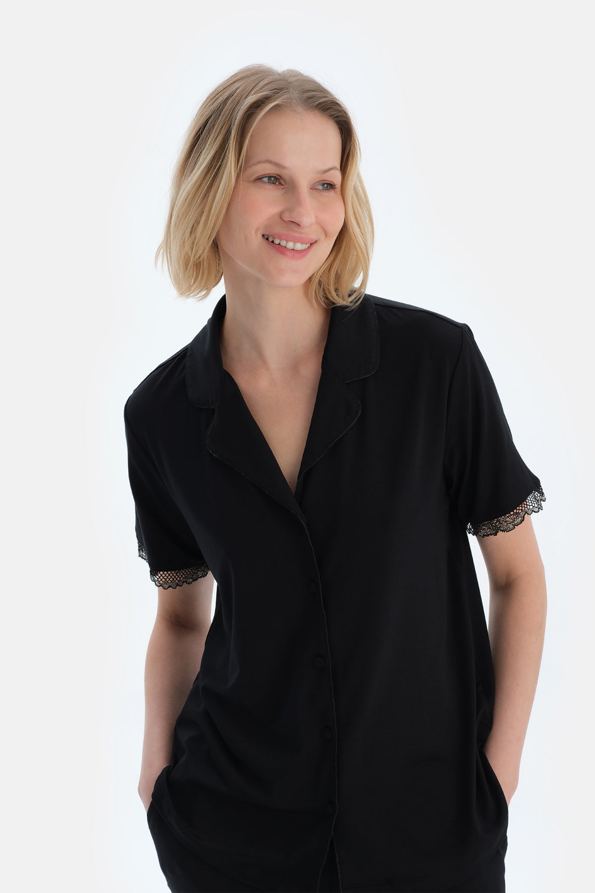 Siyah Dantel Detaylı Viskon Gömlek Pantolon Pijama Takımı