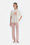 Ekru Baskı Detaylı Kısa Kollu Tişört Pantolon Pijama Takımı