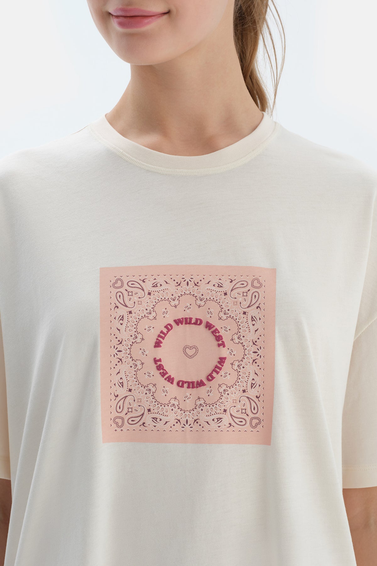 Ekru Baskı Detaylı Kısa Kollu Tişört Pantolon Pijama Takımı