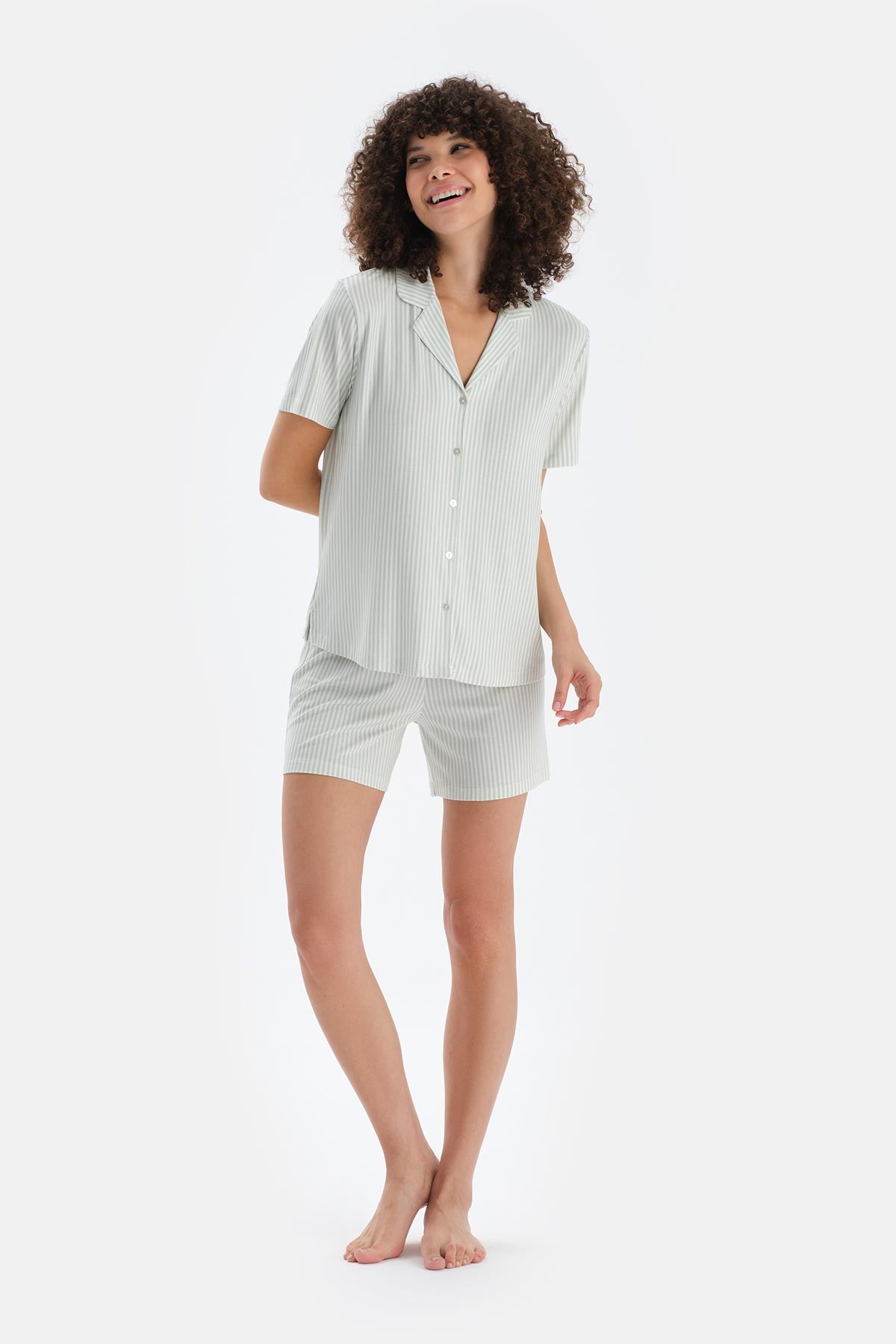 Açık Yeşil Çizgili Penye Modal Gömlek Şort Pijama Takımı