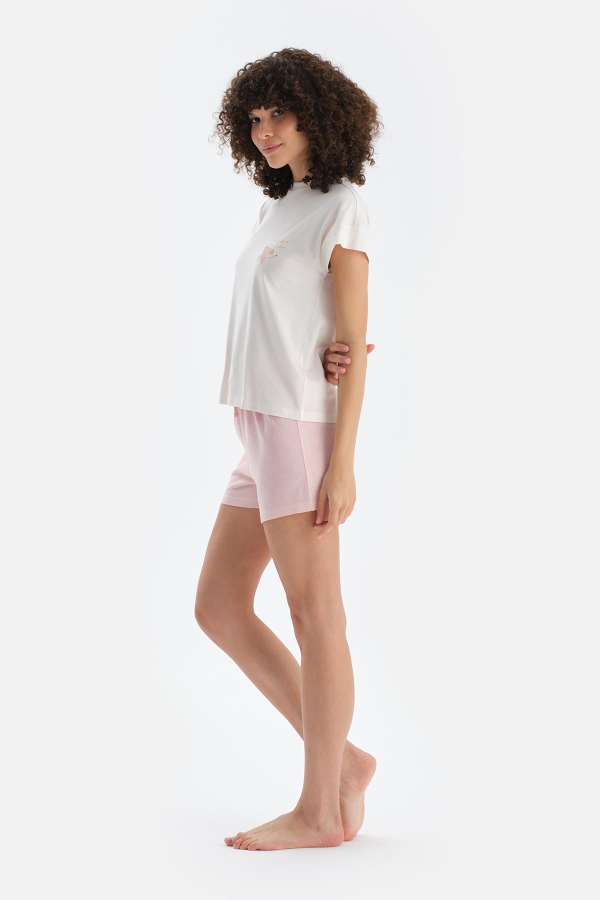 Ekru Baskı Detaylı Kısa Kollu Tişört Şort Pijama Takımı