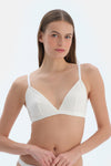 Ecru Underwire Lace Bra with Alternative Straps
