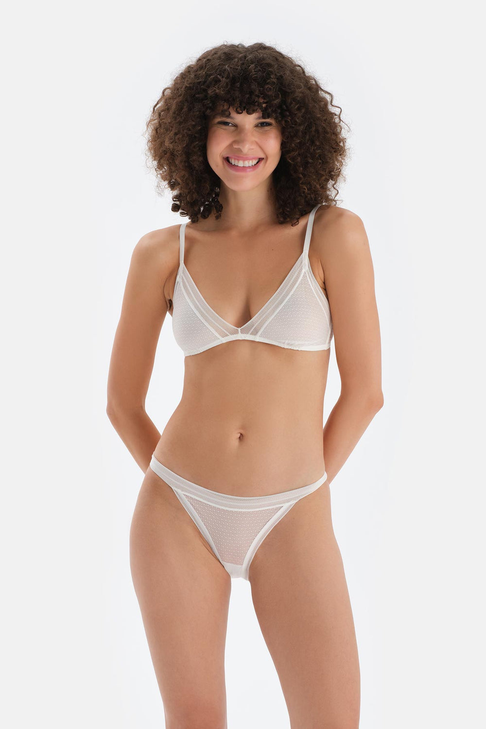 Ekru Dantelli Balensiz Soft Sütyen