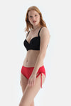 Kırmızı Yanı Büzgülü Bikini Alt