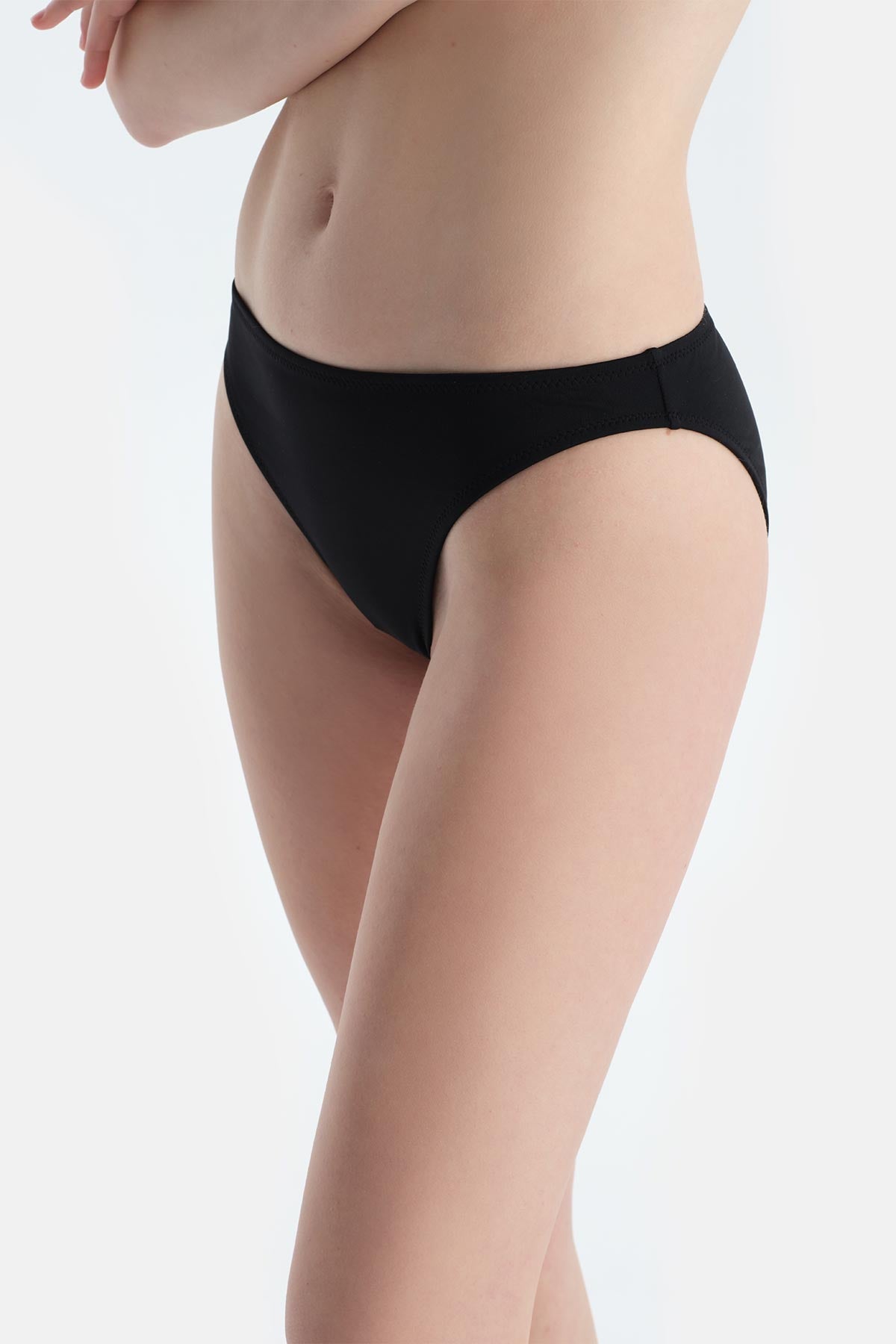 Siyah Düşük Bel Bikini Alt