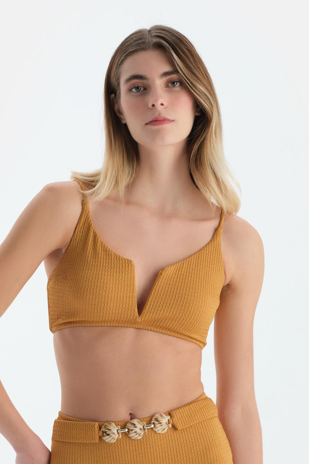 Hardal Üçgen Geniş Bikini Üst