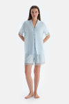 Açık Mavi Dantel Detaylı Kısa Kollu Gömlek Şort Pijama Takımı