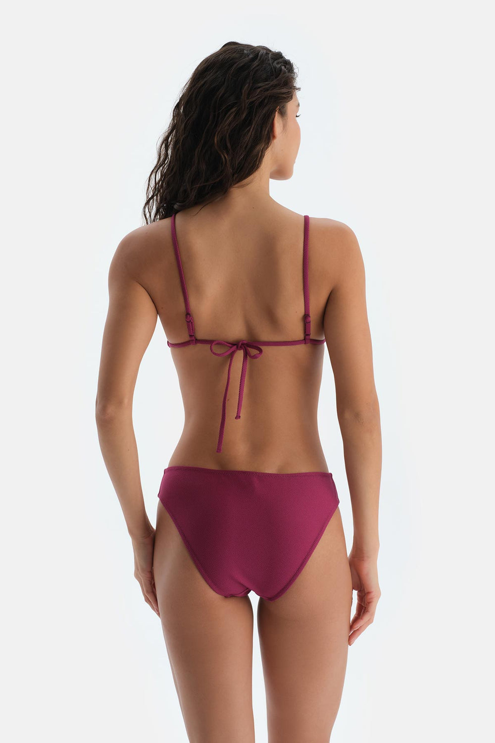 Vişne Bağlamalı Derin Dekolteli Mayokini