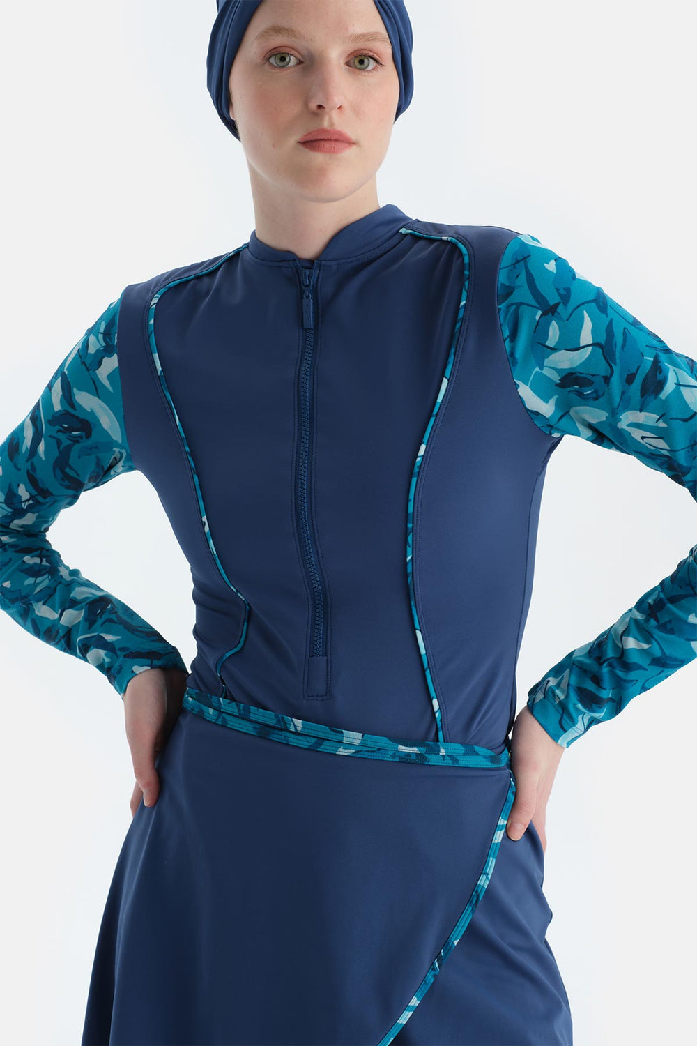 Multicolor Fermuarlı Uk. 4 Parçalı Set