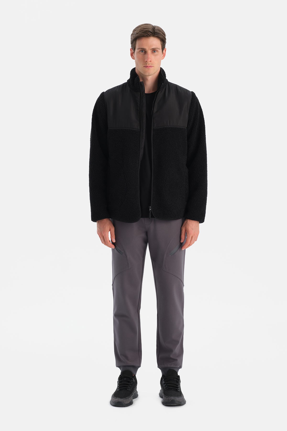 Siyah Erkek Önden Fermuarlı Polar Mont