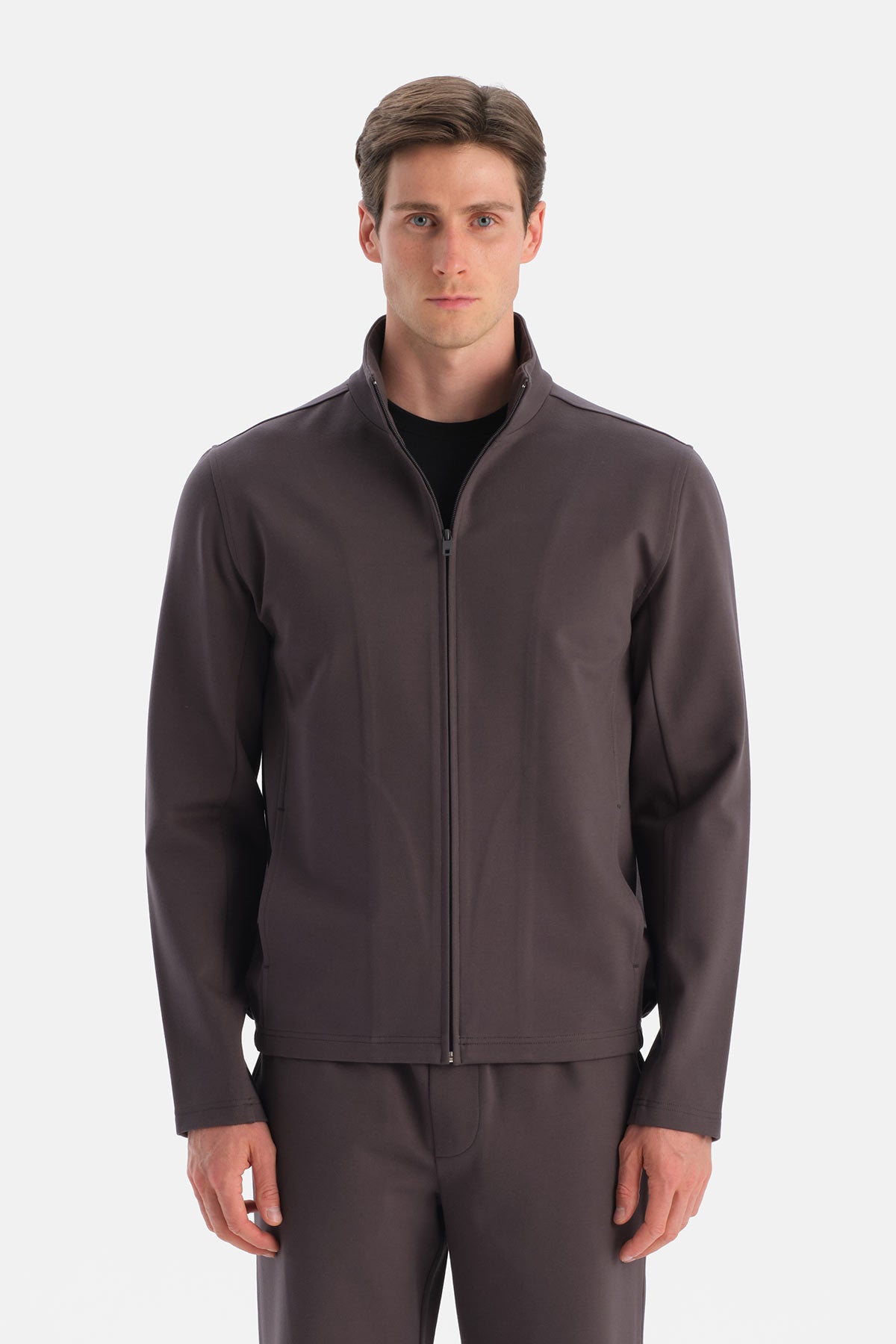 Siyah Fermuarlı Dik Yaka Sweatshirt